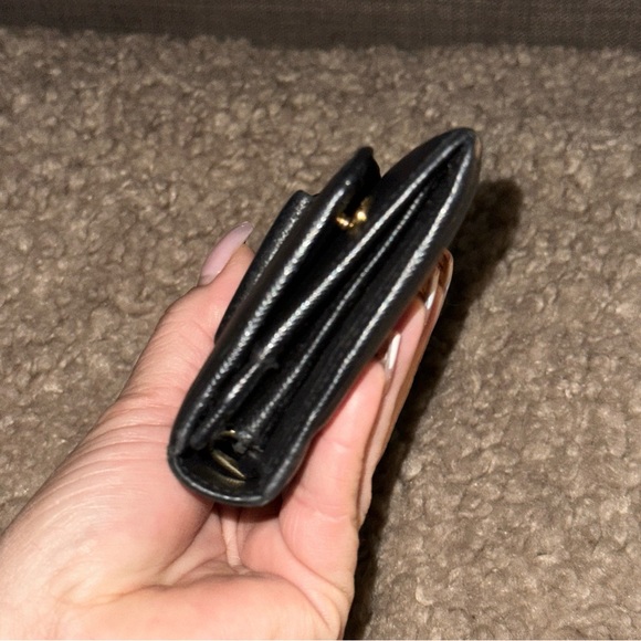 Prada 🖤 Ribbon Long wallet w Snaps - Picture 3 of 11